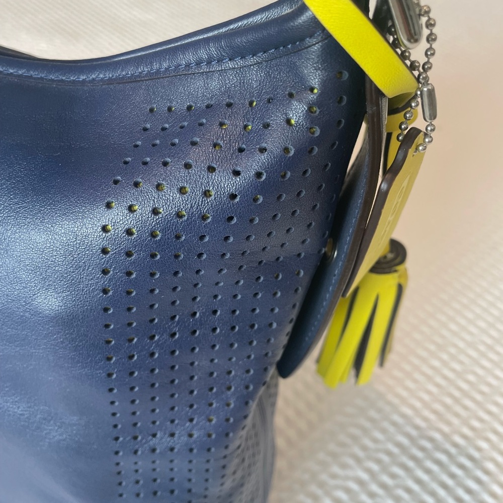 🌻Sale🌻 Coach Leather Navy Blue Leather Bag with Yellow Accents - Picture 10 of 13